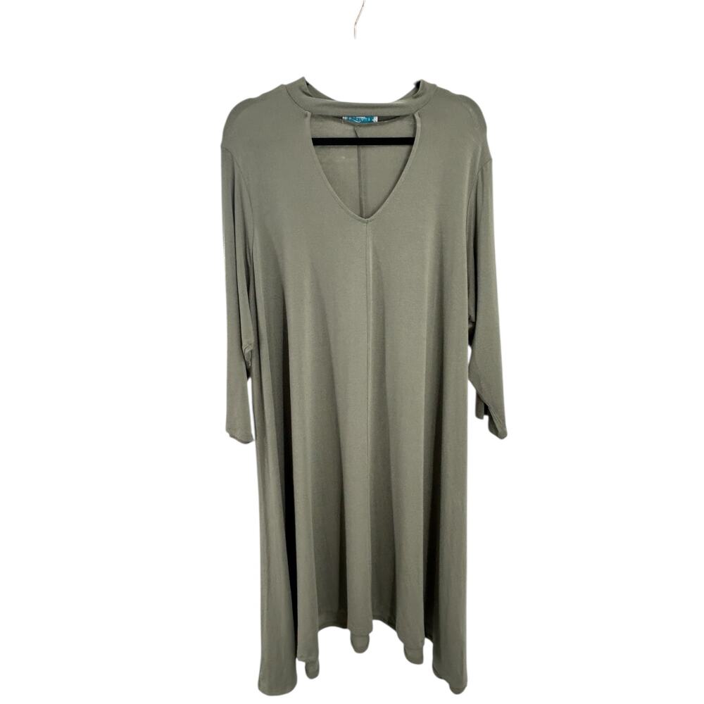 Plus Size Green Swing Dress 3X NWT Boutique Cutout Neckline Flowy Casual‎